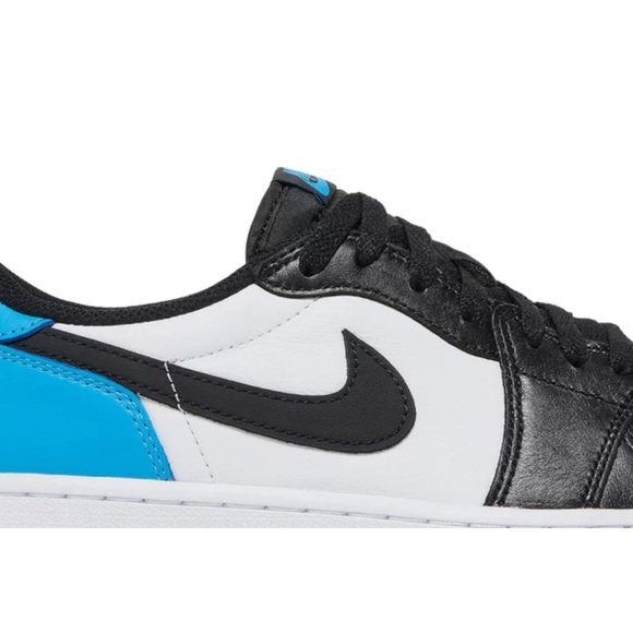 Jordan 1 Retro Low OG Black Dark Powder Blue - Picture 5 of 12